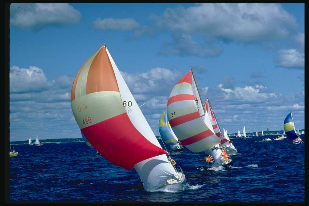 На фото Парусный спорт (sailing)