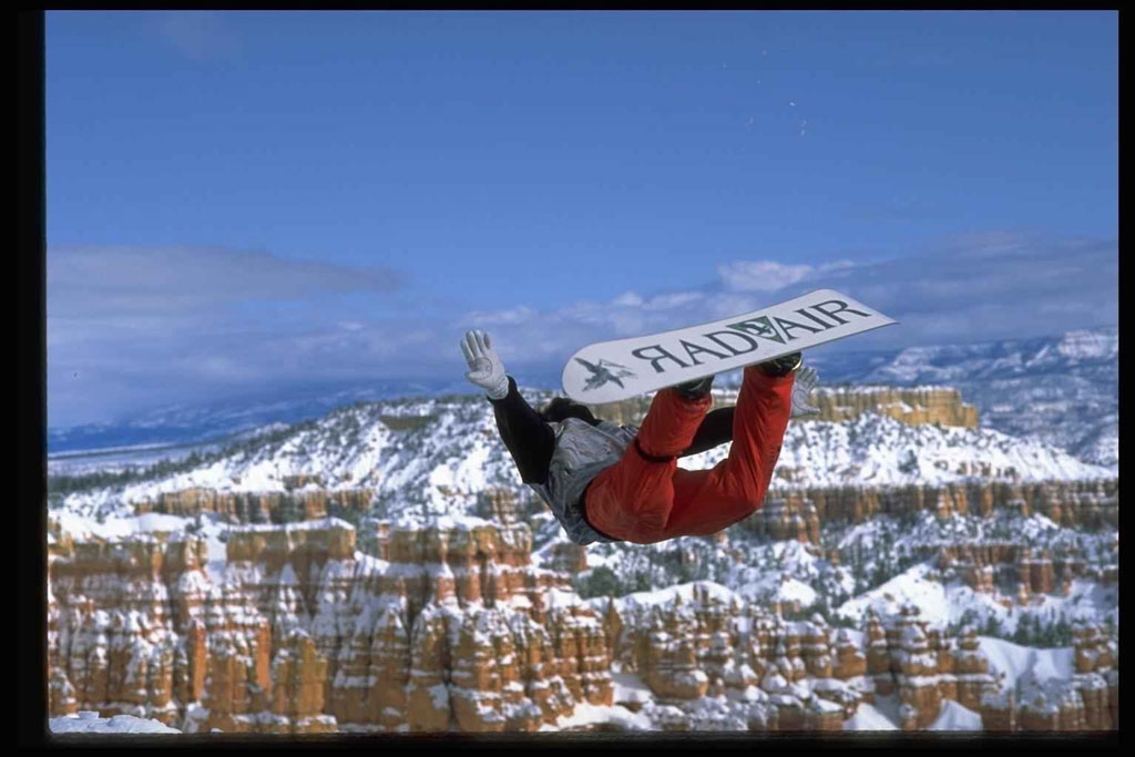 На фото Лыжный спорт (skiing)