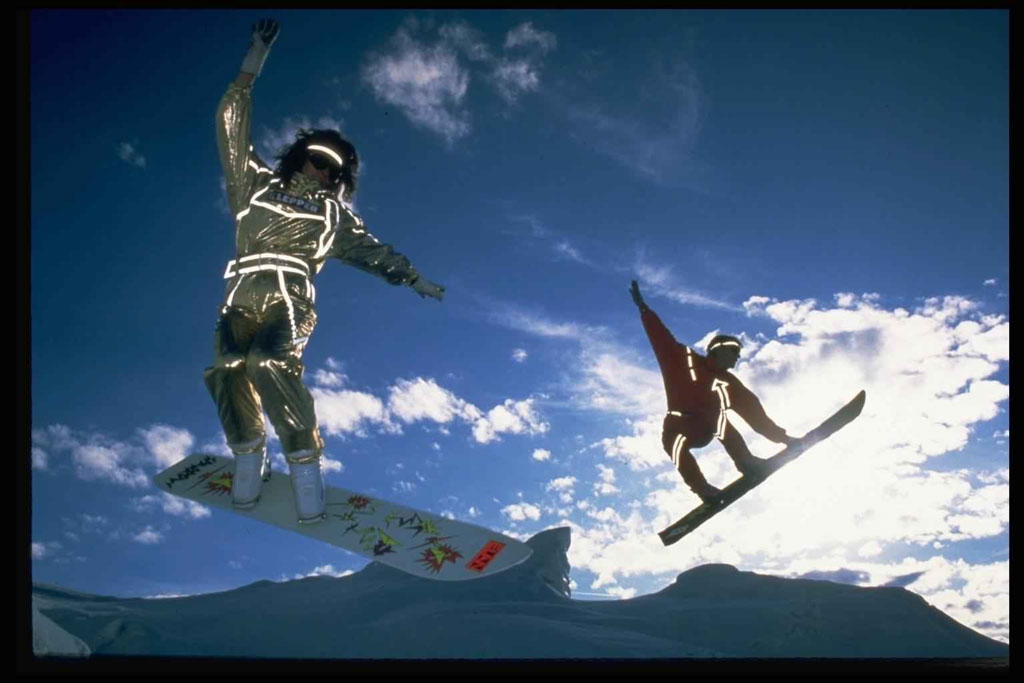 И на этой фотографии Лыжный спорт (skiing)